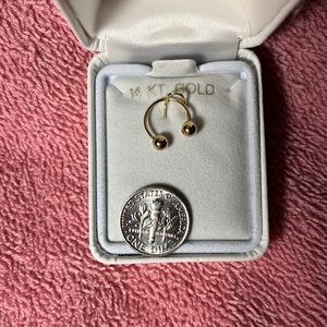 Gold piercing in box never worn.